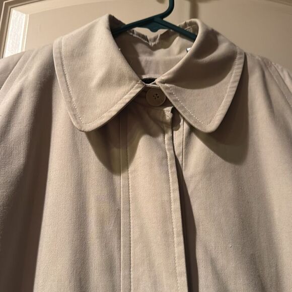 Towne By London Fog Khaki Trench Coat Size 8 Woman's - Picture 3 of 7